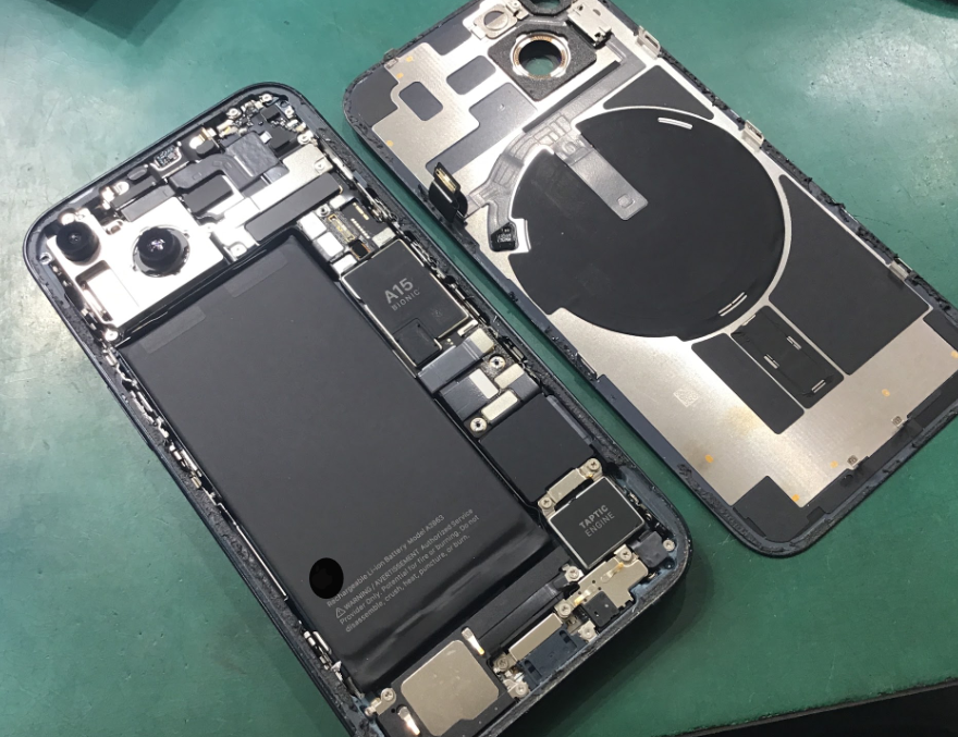 iPhone14の修理はデータそのまま・最短即日修理のスマホ修理工房中野ブロードウェイ店にご相談ください！！